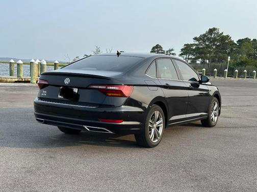 Black 2019 Volkswagen Jetta 1.4T R-Line