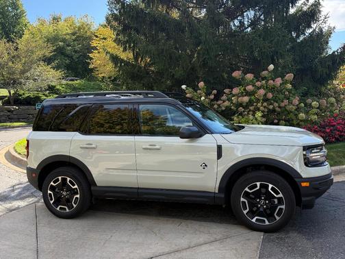 Beige 2024 Ford Bronco Sport Outer Banks