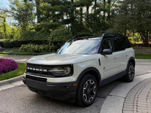 Beige 2024 Ford Bronco Sport Outer Banks