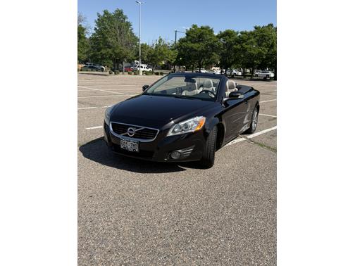 2011 Volvo C70 T5