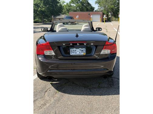 2011 Volvo C70 T5