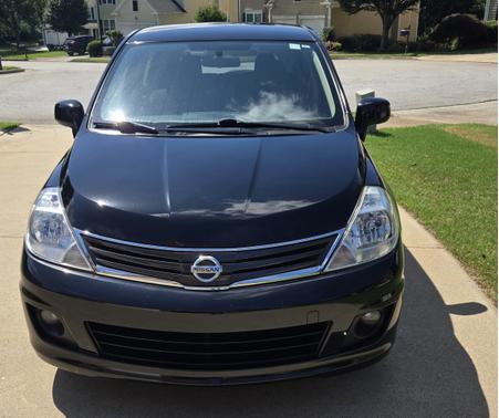 2011 Nissan Versa 1.8 SL