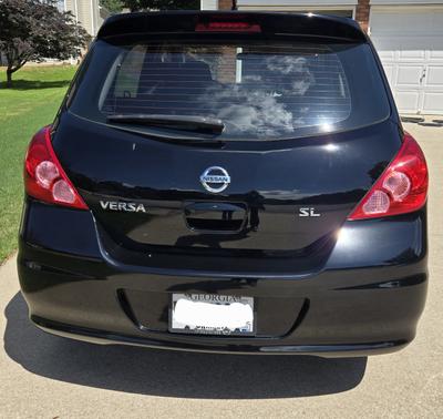 2011 Nissan Versa 1.8 SL