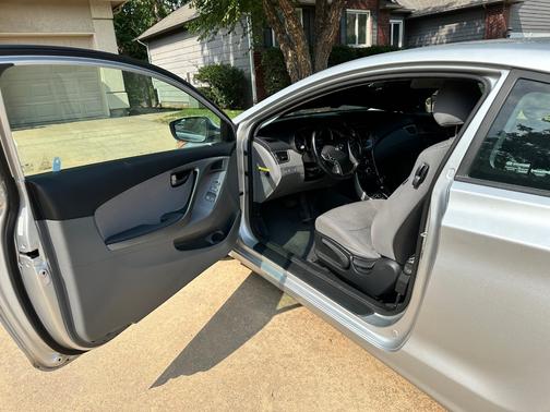 2014 Hyundai ELANTRA Base