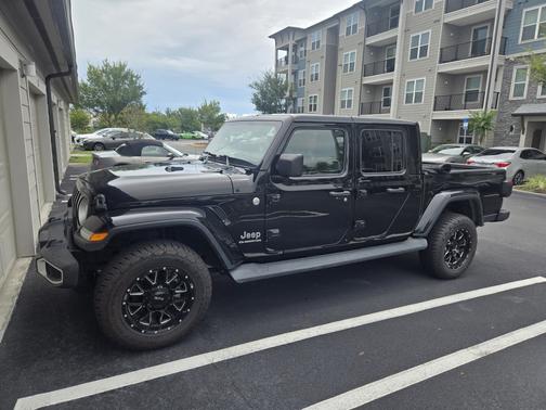 2020 Jeep Gladiator Overland