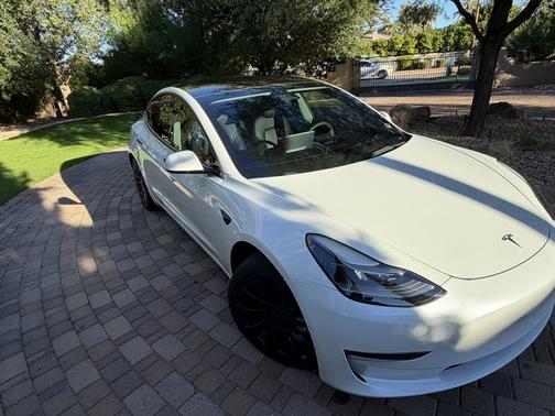 White 2022 Tesla Model 3 Performance