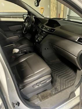 White 2013 Honda Odyssey Touring Elite