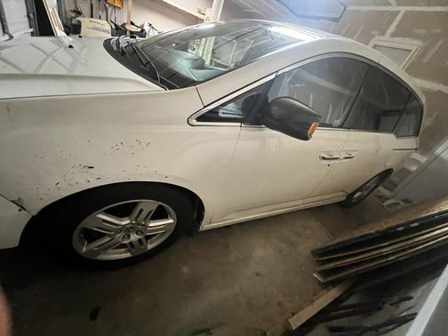 White 2013 Honda Odyssey Touring Elite