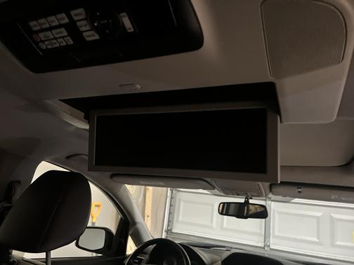 White 2013 Honda Odyssey Touring Elite