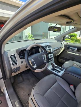 2010 Lincoln MKX Base