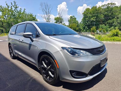 Silver 2019 Chrysler Pacifica Touring Plus