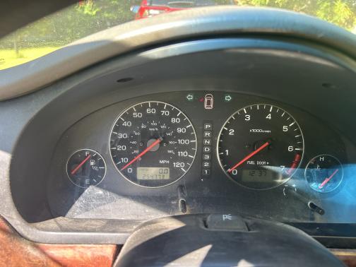 2004 Subaru Outback Base