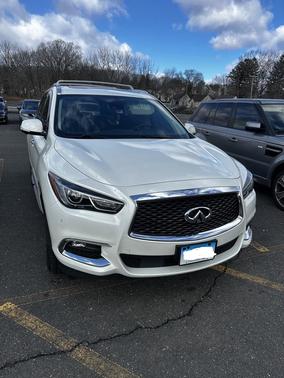 2019 INFINITI QX60 LUXE