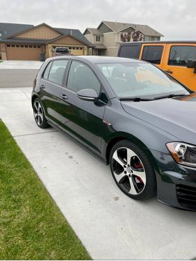 2017 Volkswagen Golf GTI S 4-Door
