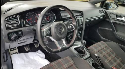 2017 Volkswagen Golf GTI S 4-Door