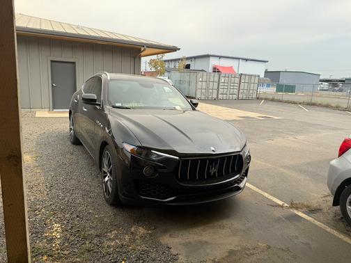 2017 Maserati Levante S