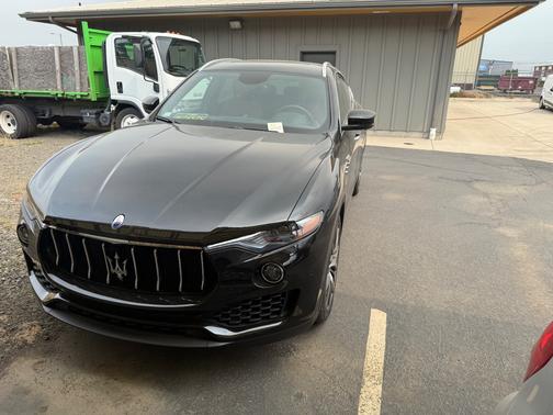 2017 Maserati Levante S