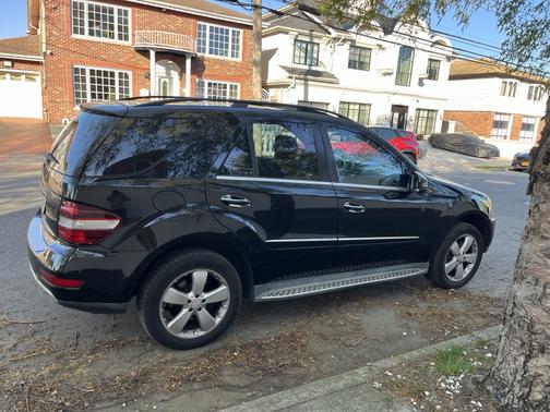 2011 Mercedes-Benz M-Class ML 350