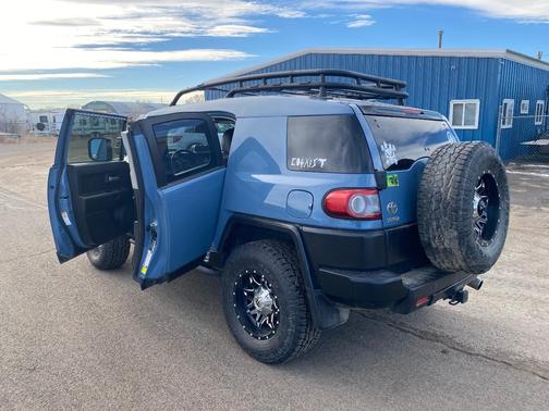 Blue 2014 Toyota FJ Cruiser Base