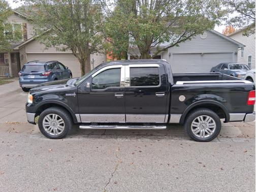 2006 Lincoln Mark LT Base