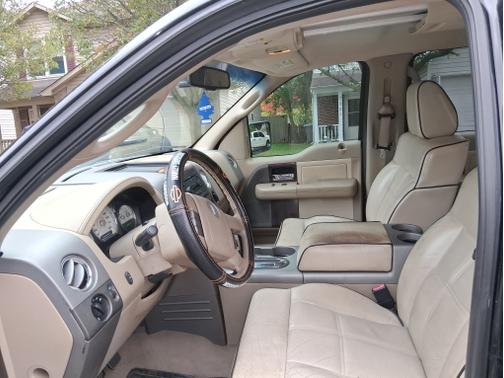 2006 Lincoln Mark LT Base