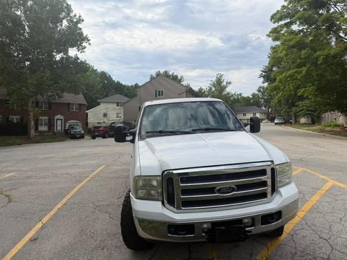 White 2006 Ford F-350 XLT SuperCab Super Duty