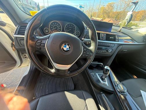 White 2015 BMW 328 i xDrive