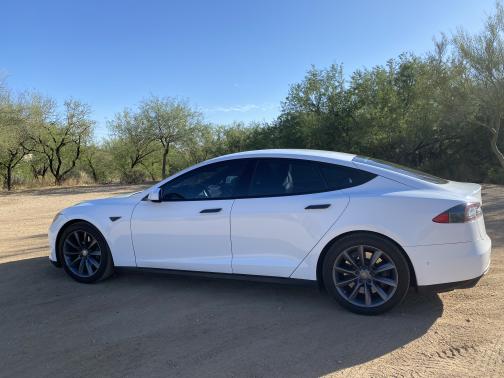 2015 Tesla Model S 85D