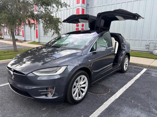 2017 Tesla Model X 100D
