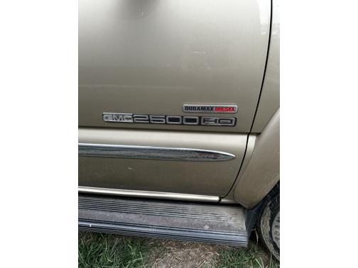 2004 GMC Sierra 2500 SLE H/D Extended Cab