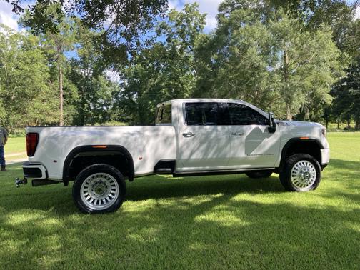 2022 GMC Sierra 3500 Denali