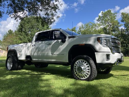2022 GMC Sierra 3500 Denali