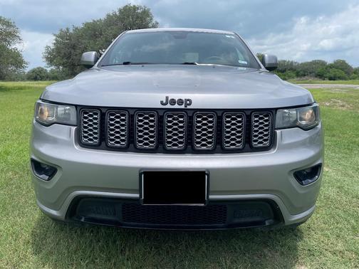 Silver 2020 Jeep Grand Cherokee Altitude