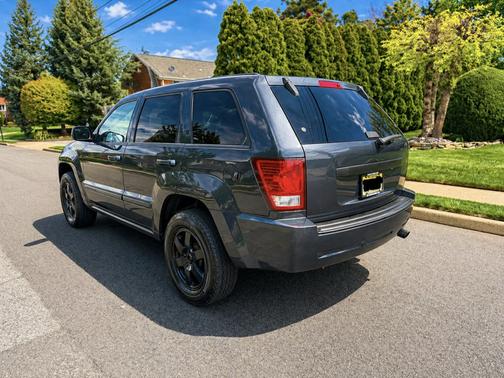 Blue 2008 Jeep Grand Cherokee Laredo