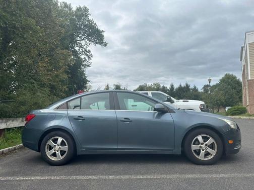 Blue 2012 Chevrolet Cruze LT