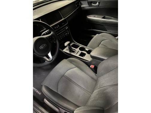 Photo 5 of 12 of 2018 Kia Optima LX