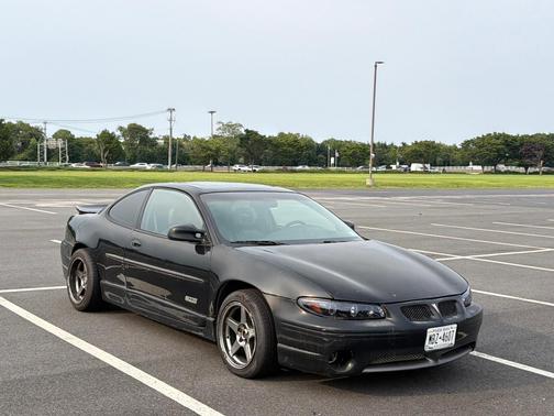 Black 2000 Pontiac Grand Prix GTP