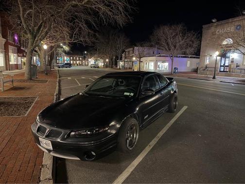 Black 2000 Pontiac Grand Prix GTP