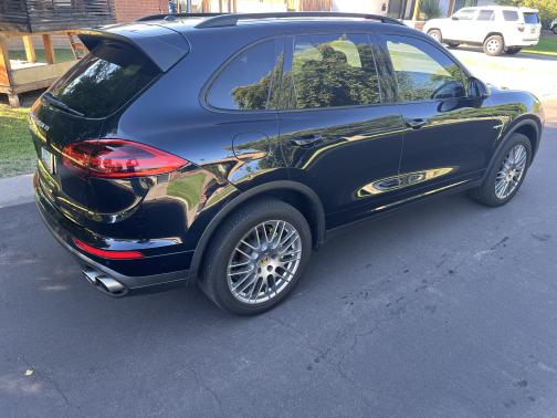 2016 Porsche Cayenne Cayenne S E-Hybrid