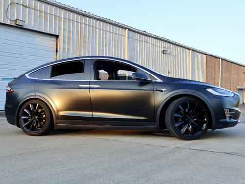 2021 Tesla Model X Long Range Plus