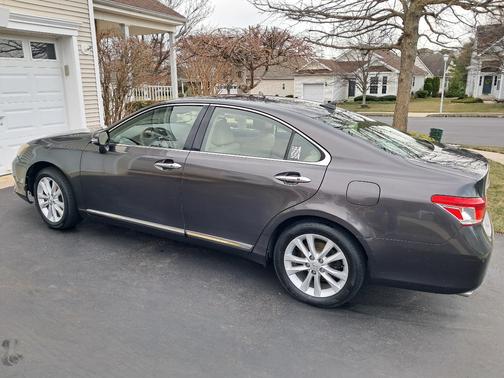 2011 Lexus ES 350 Base