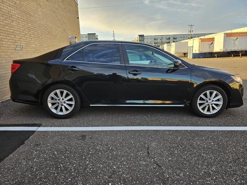 2014 Toyota Camry XLE