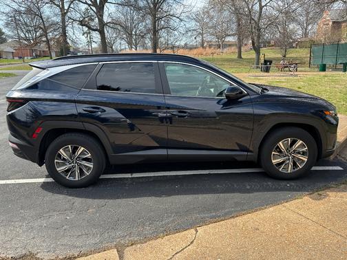 2022 Hyundai TUCSON Hybrid Blue