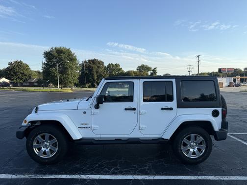 2013 Jeep Wrangler Unlimited Sahara