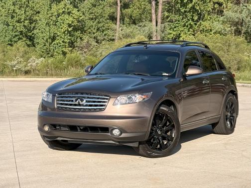 2005 INFINITI FX35 Base