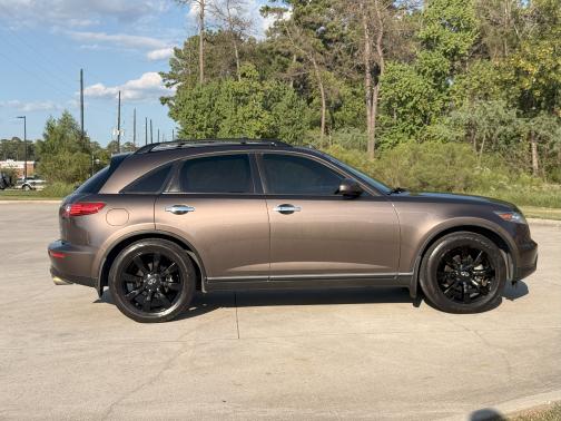2005 INFINITI FX35 Base