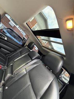 White 2016 Nissan Pathfinder Platinum
