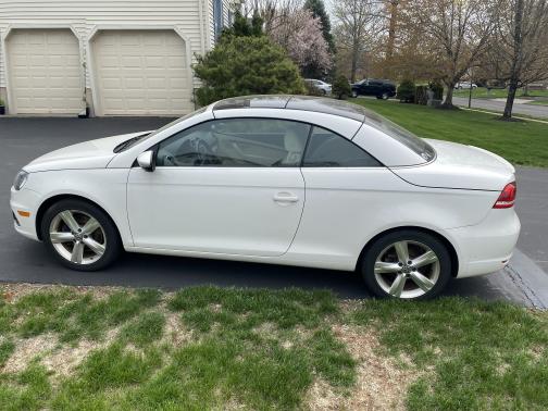 2012 Volkswagen Eos Lux