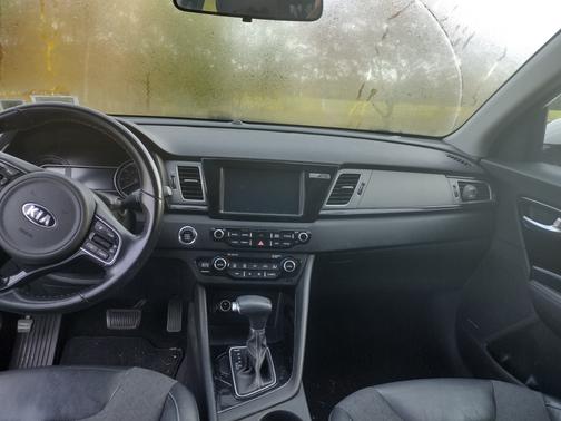 2017 Kia Niro EX