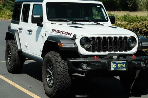 White 2024 Jeep Wrangler Rubicon